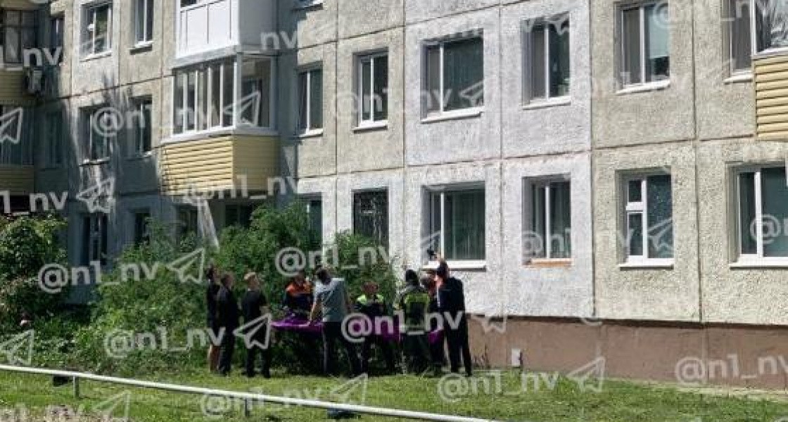 Спецслужбы Нижневартовска развернули спасательную операцию, чтобы забрать детей у матери
