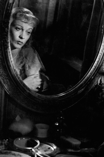Трамвай «Желание» (1951)