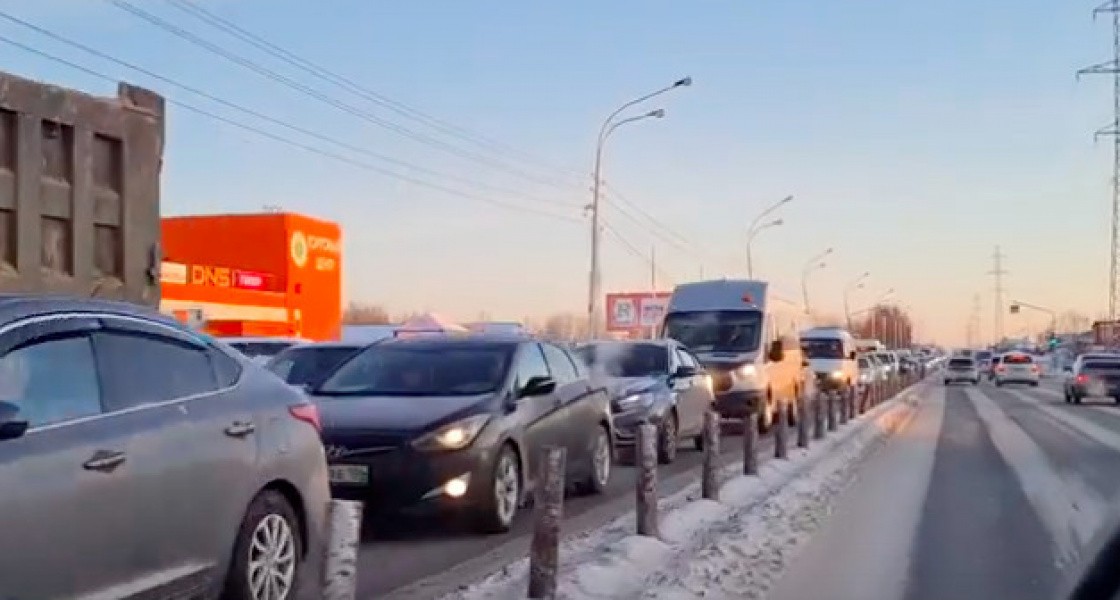 Власти Нижневартовска придумали альтернативный способ избавиться от пробок у «Подсолнуха»