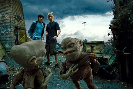 Пришельцы на чердаке (2009)