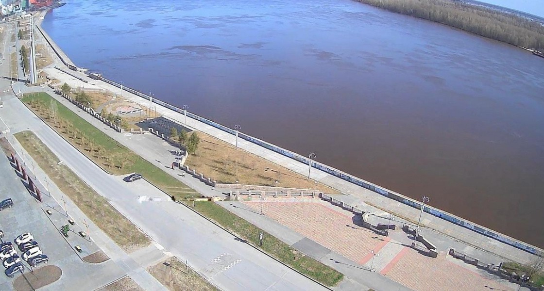 В Нижневартовске за сутки больше половины затопленных участков освободились от воды