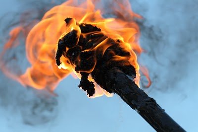Эстафета фестивального огня от Первой скважины до стадиона «Центральный»