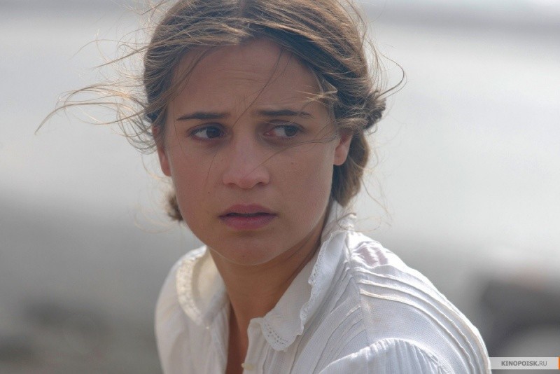 Свет в океане (2016)