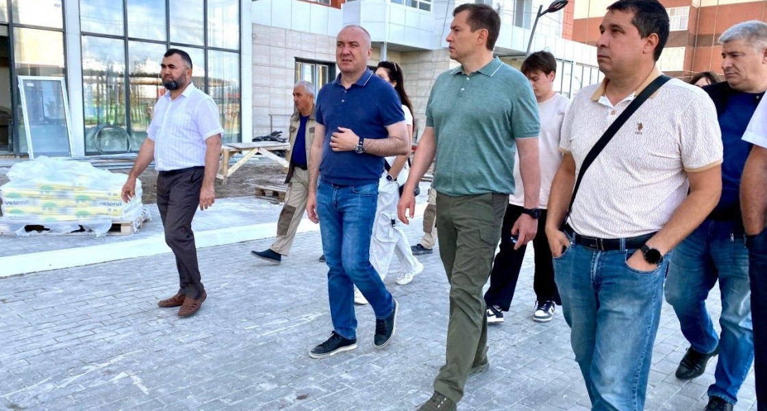 Замгубернатора ХМАО проверил строительство двух важных объектов в Нижневартовске