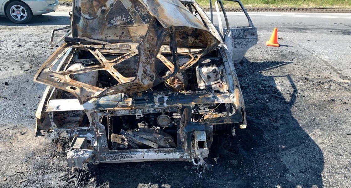 На трассе Нижневартовск-Сургут столкнулись три автомобиля