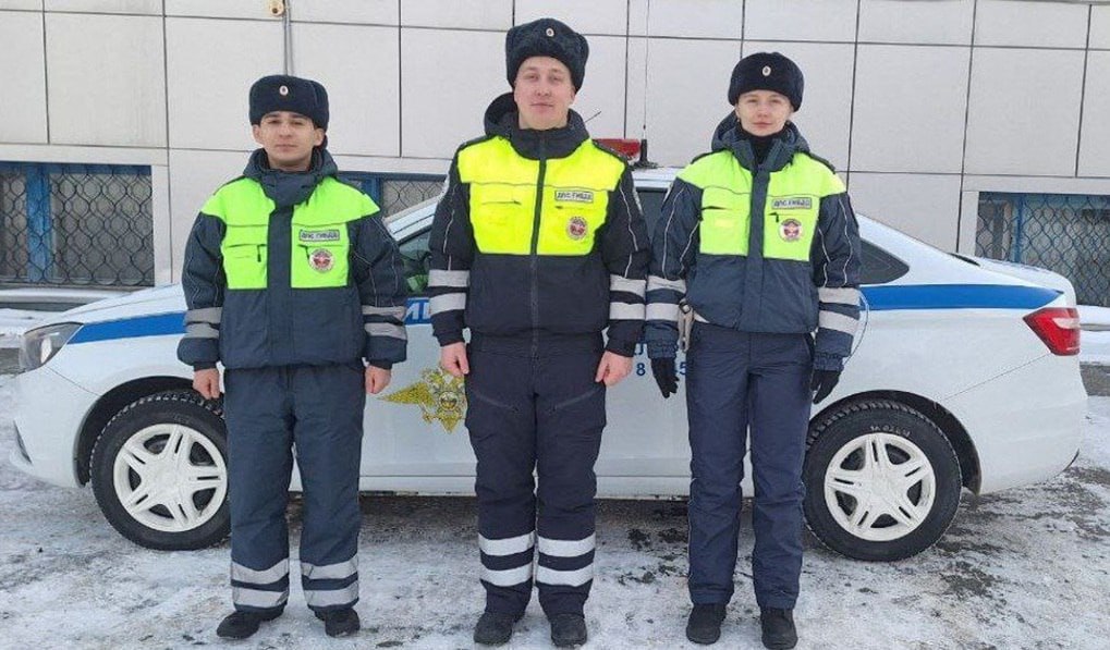 Пенсионер из Нижневартовска выжил после инсульта на трассе благодаря патрулю ДПС