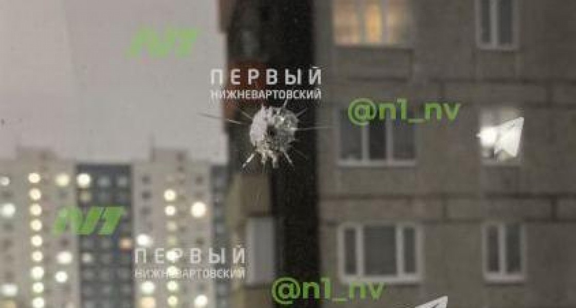 В Нижневартовске неизвестные стреляли по окнам жилого дома