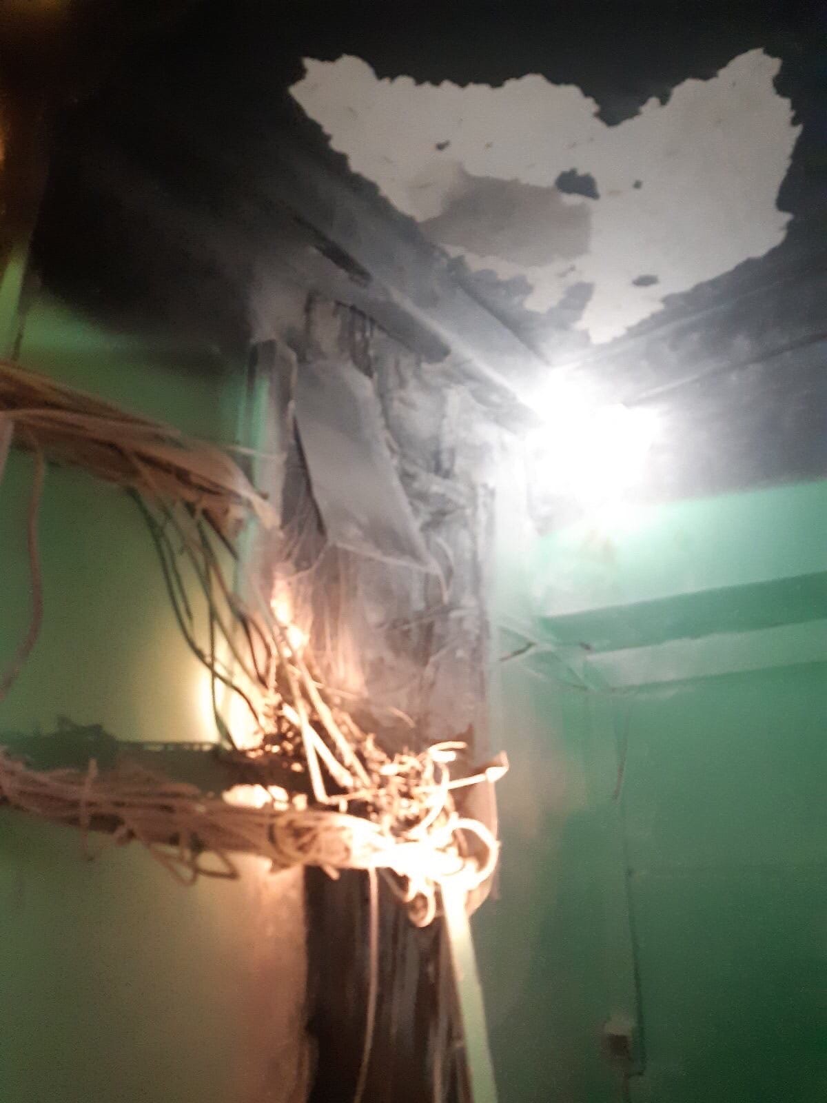 В одной из пятиэтажек Нижневартовска произошел пожар. Эвакуировали 26 человек