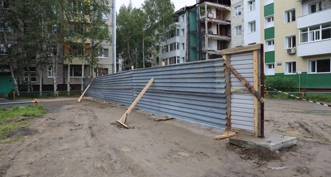 Власти Нижневартовска ищут подрядчика для повторного обследования домов после взрыва на Мира, 6А