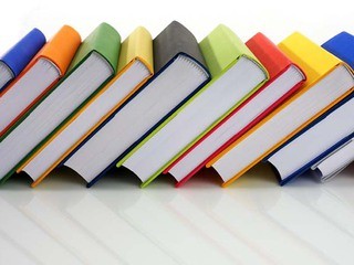 Книжная выставка «Почтенные книги»