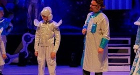 Новогодний спектакль «Удивительная история»