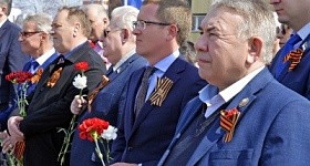 Поэт-герой
