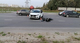 В Нижневартовске подросток на питбайке попал в ДТП по собственной неосторожности
