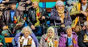 Парад Победы и праздничное шествие