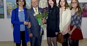 Выставка «85-летие образования Ханты-Мансийского автономного округа»