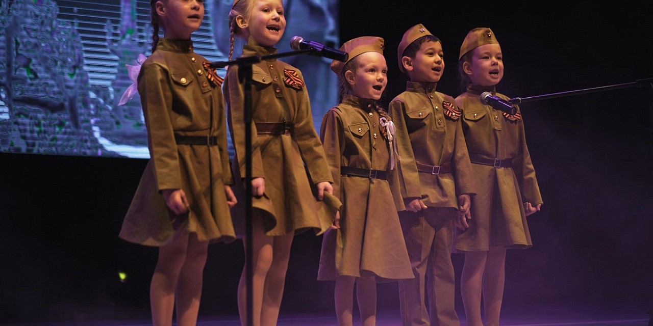 Военно-патриотический фестиваль «Нам дороги эти позабыть нельзя» Военно-патриотический фестиваль «Нам дороги эти позабыть нельзя»