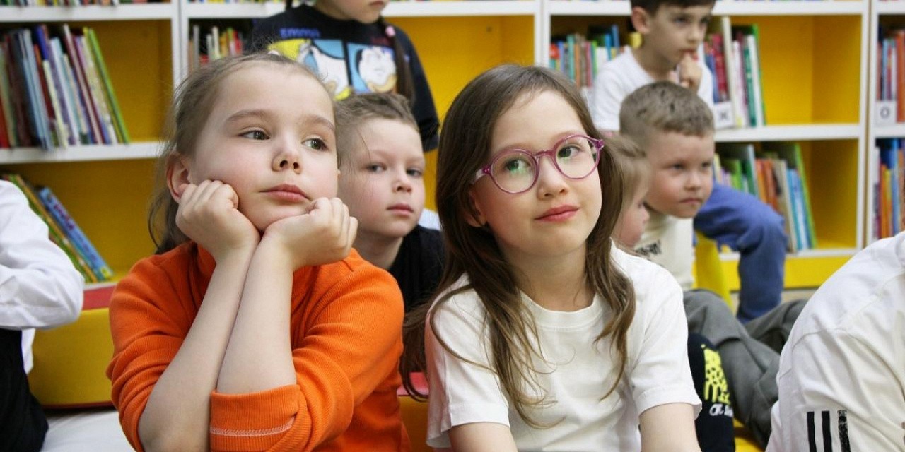 Игра «Я живу в России» Игра «Я живу в России»