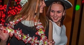 Токио «Блондинки VS Брюнетки»