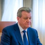 Василий Тихонов