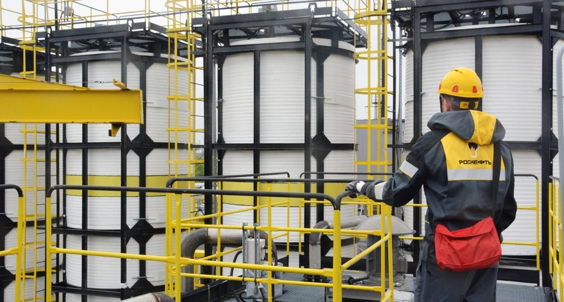 «Самотлорнефтегаз» запустил новую мобильную установку по производству спецраствора
