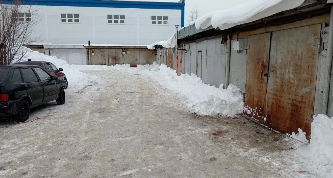 В Нижневартовске завершено расследование дела об убийстве подростком молодого парня в гаражах