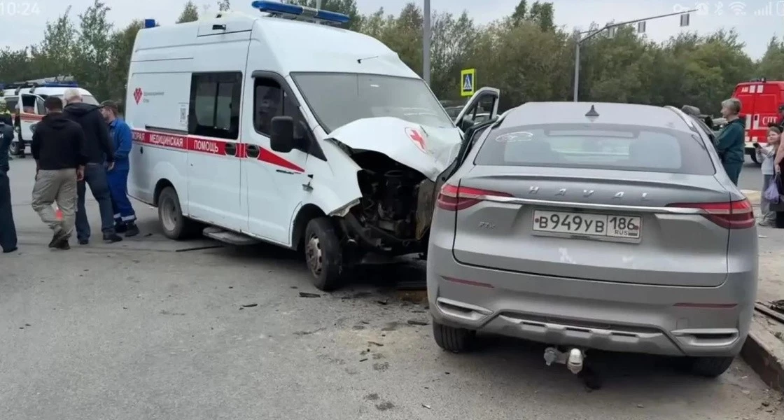 В резонансном ДТП со скорой помощью погибла пожилая жительница Нижневартовска