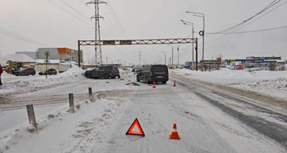 В Нижневартовске за сутки произошло два массовых ДТП с пострадавшими